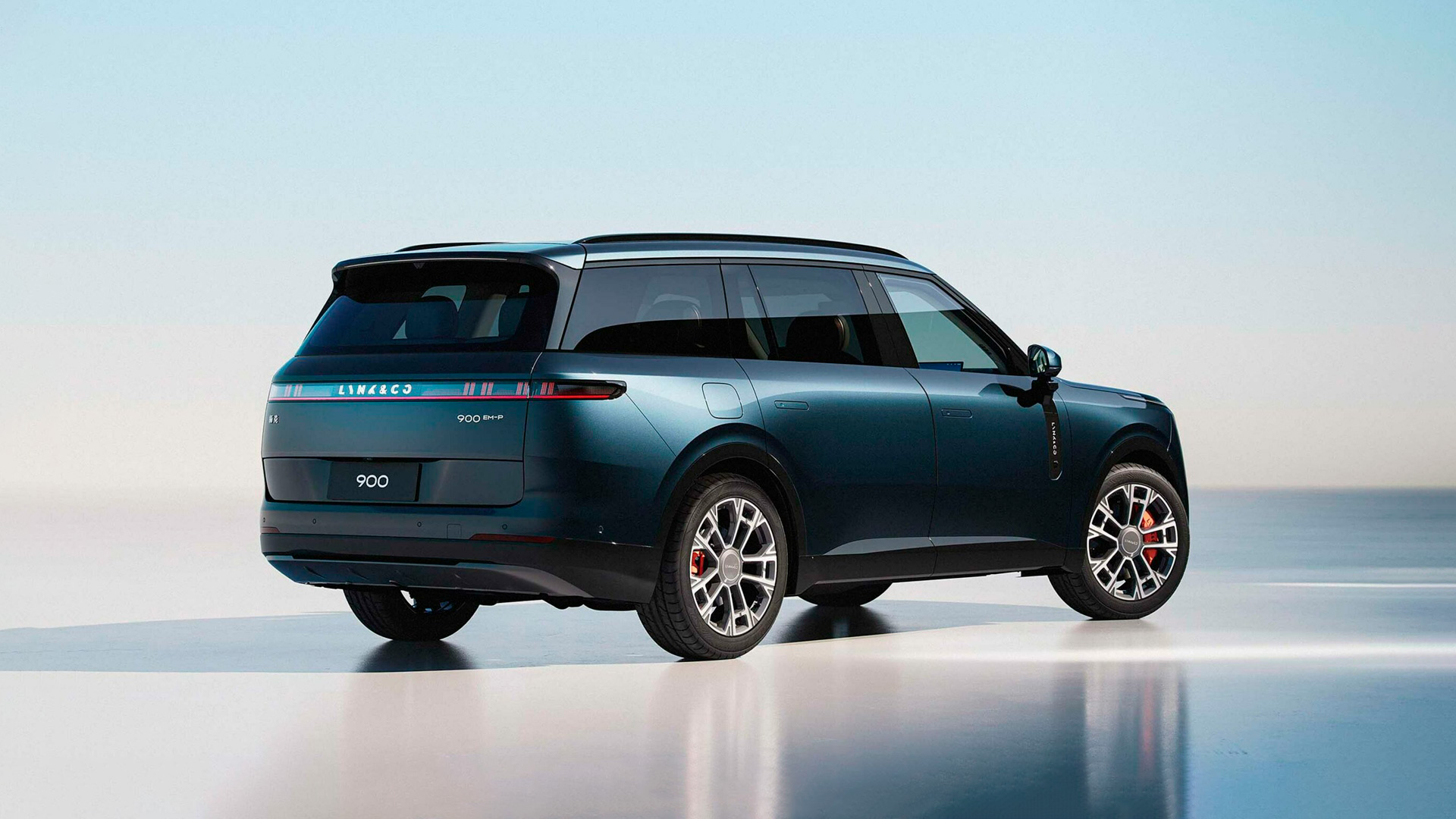 Lynk&Co 900 Ultra, пробіг 4 тисячі км. Екстер'єр